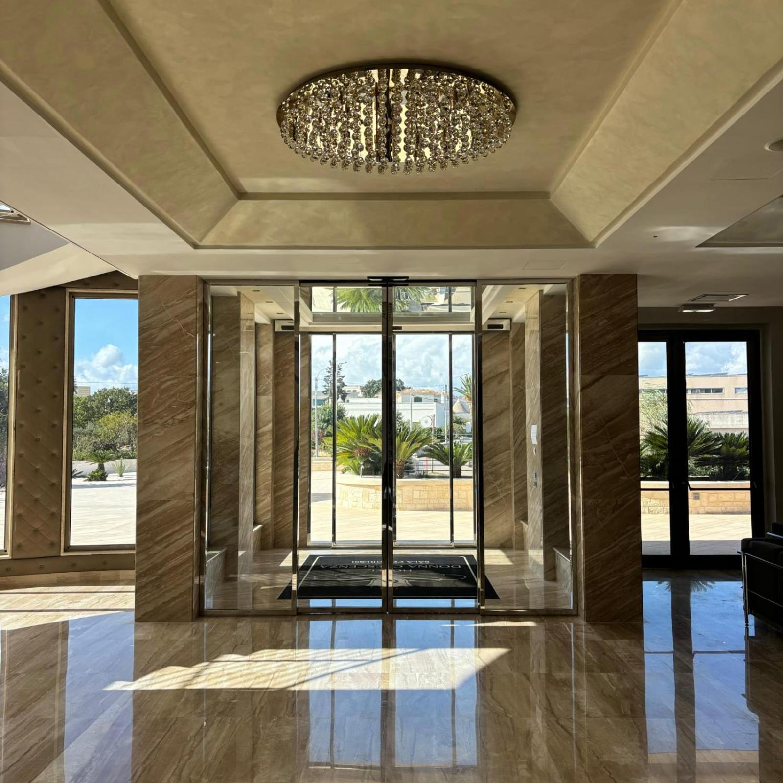 Hotel Donna Crescenza Локоротондо Екстериор снимка
